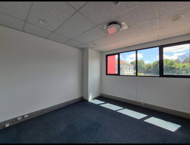 241M² OFFICE TO LET IN DUNKELD